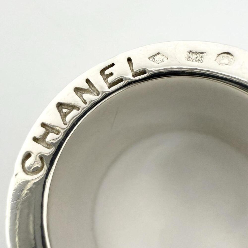 CHANEL Vintage Silver Ring - Picture 7 of 10